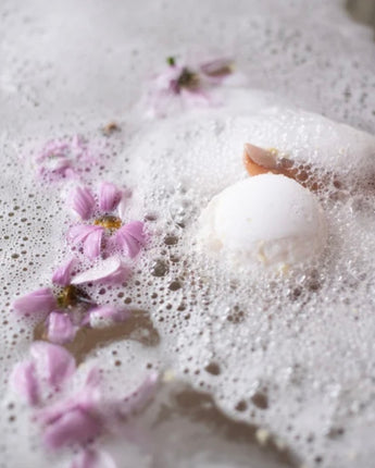 COCONUT PARADISE BATH BOMB